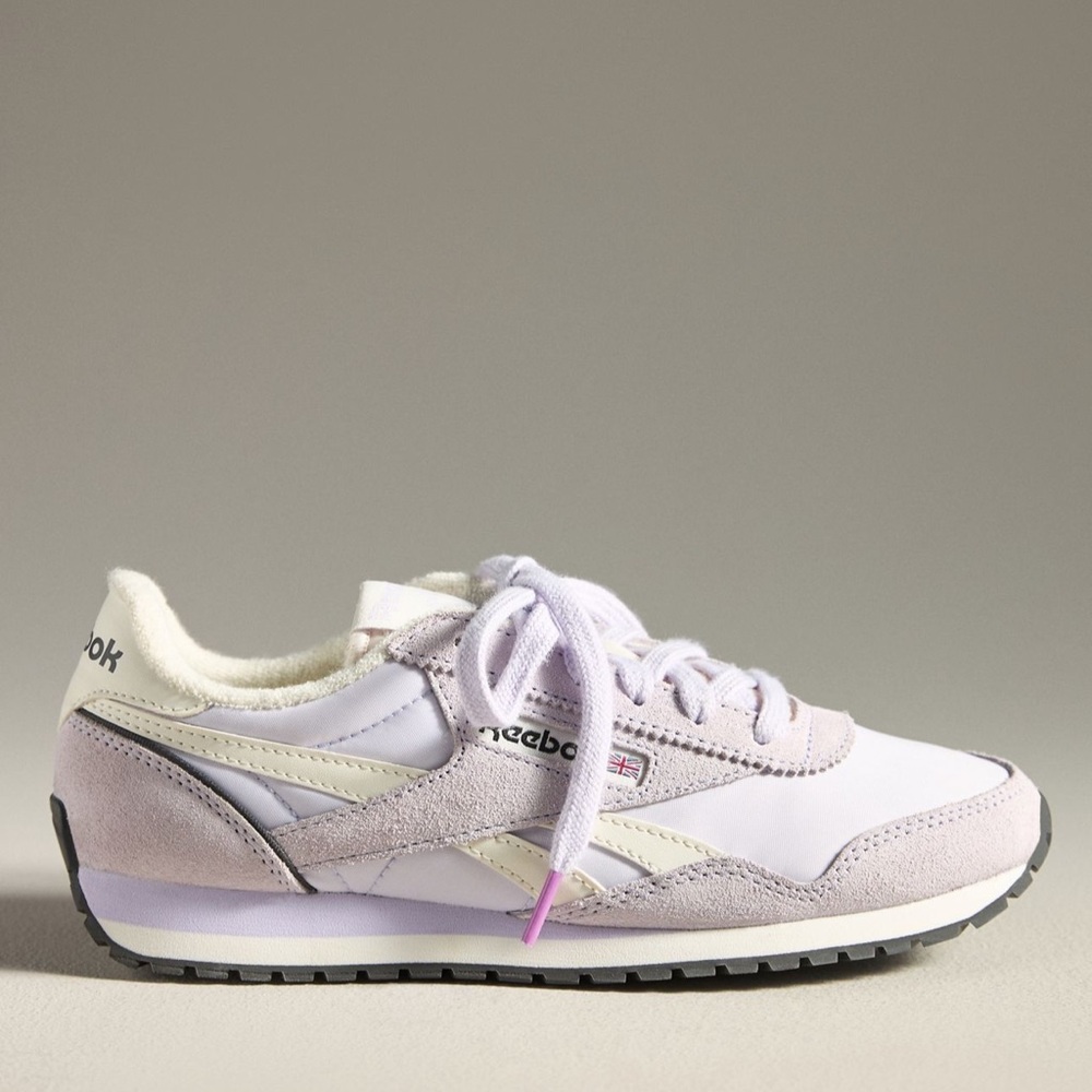 Reebok classic legacy running shoes AZ NIB 9